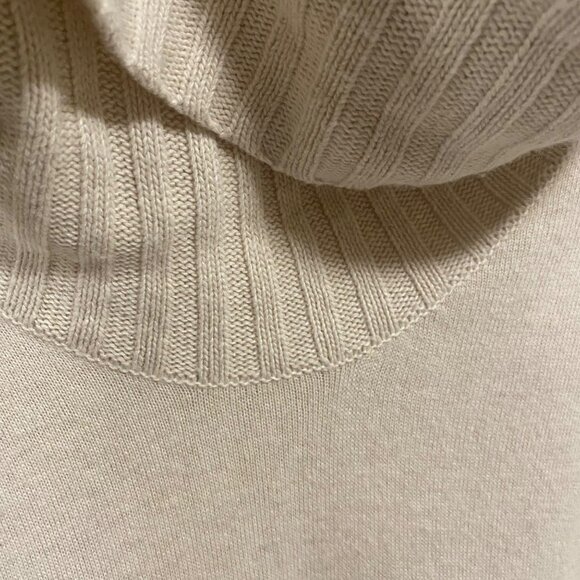 Vineyard Vines Cowl Neck Cream Tunic Size M - Picture 3 of 8